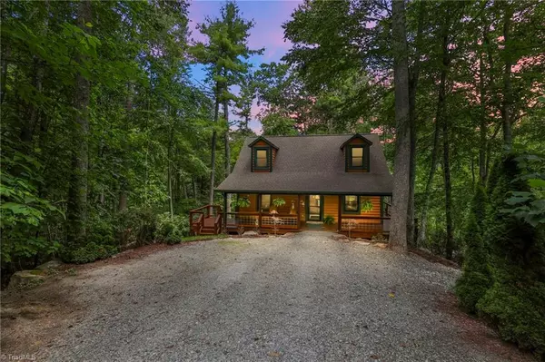 Vilas, NC 28692,228 Woodby Ridge RD
