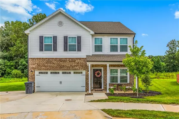 1721 Eagle View DR, Kernersville, NC 27284