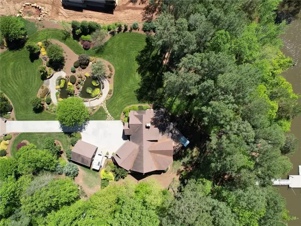 Salisbury, NC 28146,901 Sunset Pointe DR