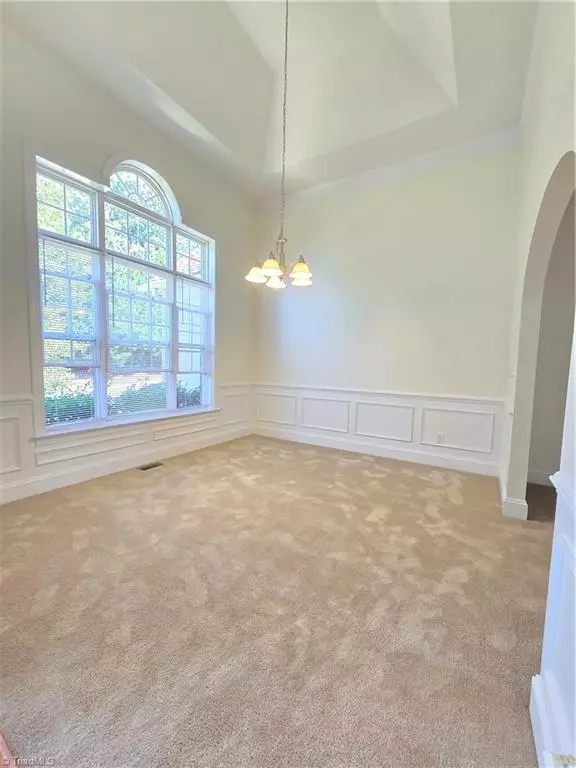 Winston-salem, NC 27104,5410 Stone Crossing DR