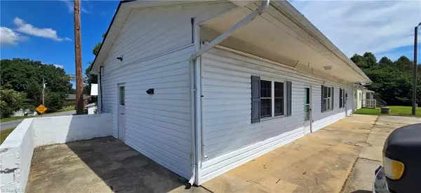 Pelham, NC 27311,879 holland RD
