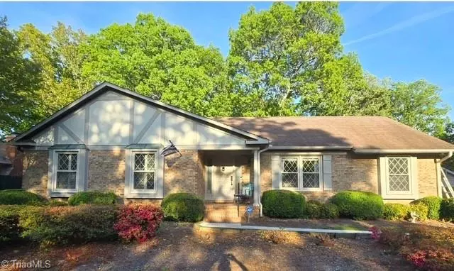 Greensboro, NC 27410,2122 Pebble DR