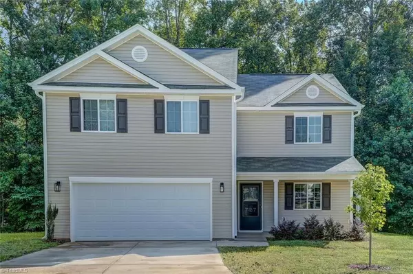 727 Hidden lake CT, Browns Summit, NC 27214