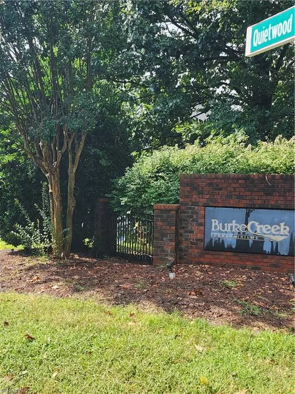 Winston-salem, NC 27103,132 Rivertree LN