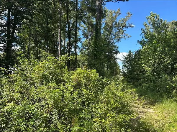 Mocksville, NC 27028,174 Eric RD