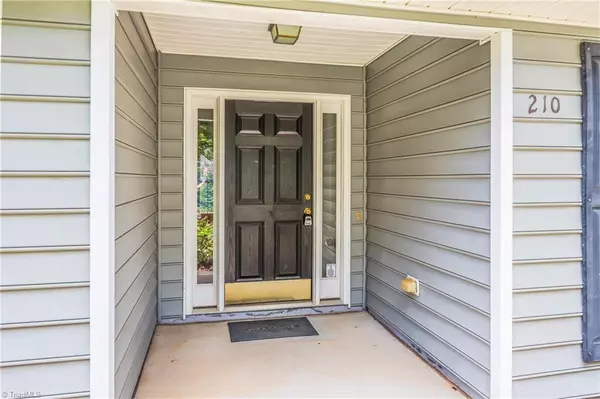 Kernersville, NC 27284,210 Silver Creek TRL