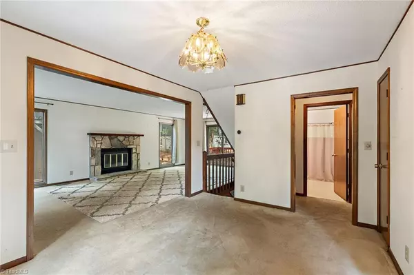 Winston-salem, NC 27103,2625 Merry Oaks TRL