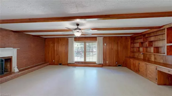 Lexington, NC 27295,300 Hillside DR