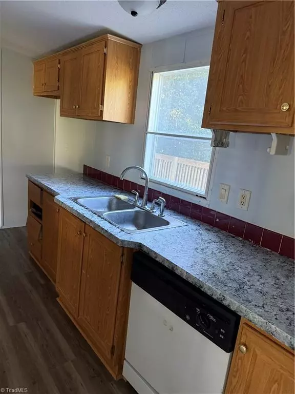 Winston-salem, NC 27127,428 Candlewood DR