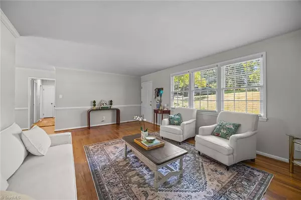 Greensboro, NC 27408,2626 Robin Hood DR