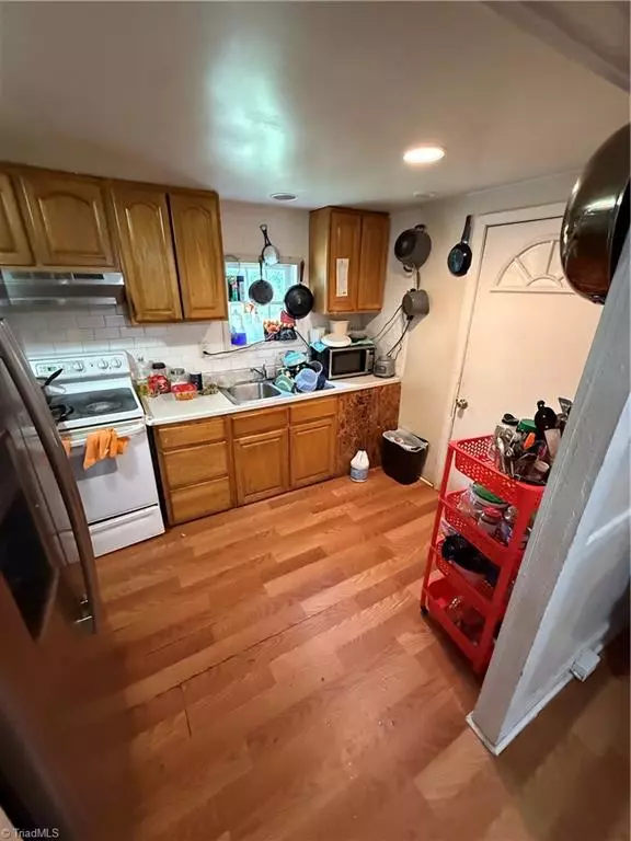 Winston-salem, NC 27107,1103 E Sprague ST