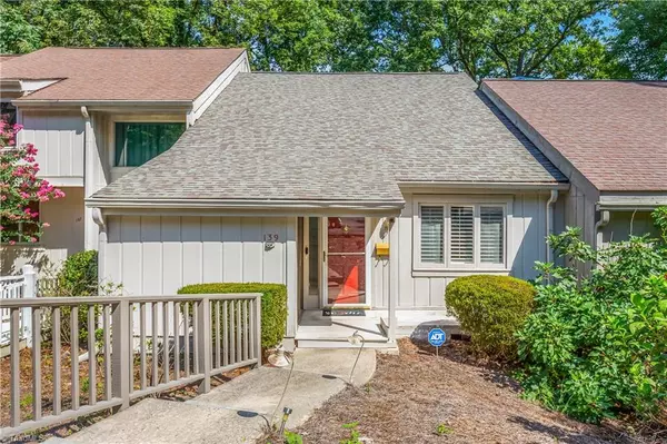 139 Lamplighter CIR, Winston-salem, NC 27104