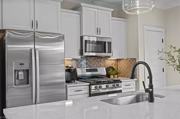 Mebane, NC 27302,1214 Hammond DR