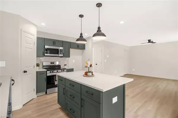 Lexington, NC 27292,102 Theodore AVE