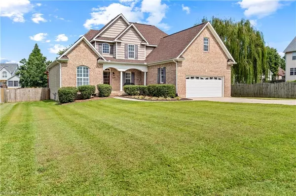 Clemmons, NC 27012,5220 Vineleaf CT
