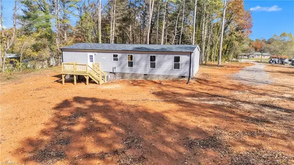 North Wilkesboro, NC 28659,333 Johnson RD