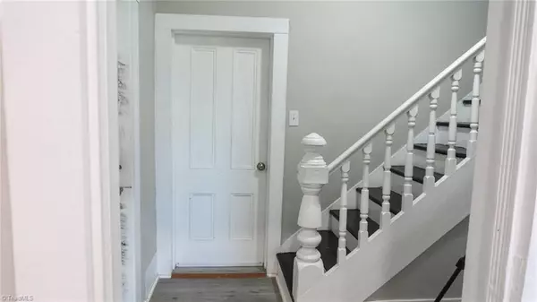 Winston-salem, NC 27101,927 Apple ST