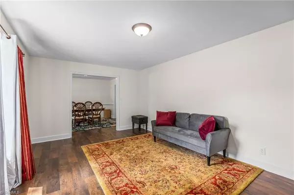 Winston-salem, NC 27106,2661 Woodberry DR