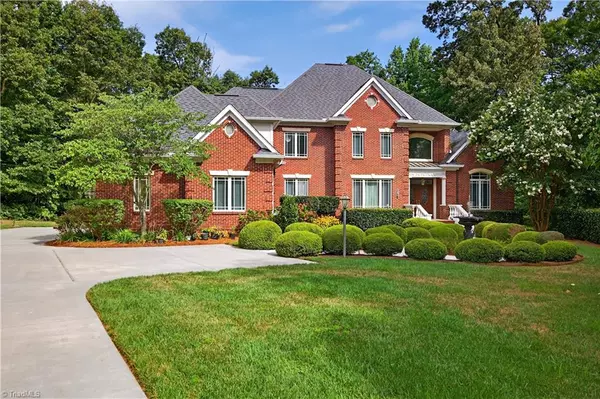 Pfafftown, NC 27040,2730 Wellsprings DR