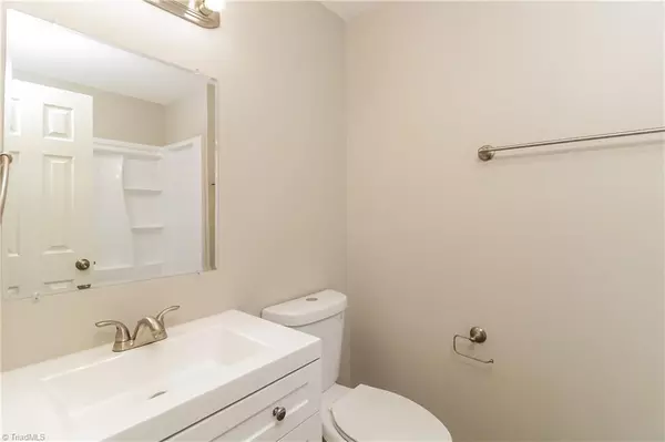 Greensboro, NC 27410,3492 Hancock DR