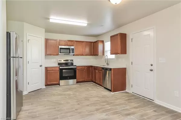 Greensboro, NC 27405,1122 Langston DR