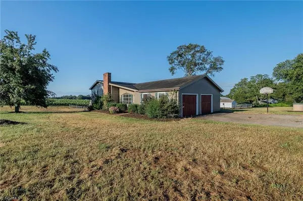 Boonville, NC 28070,1013 Hobbie Horse LN