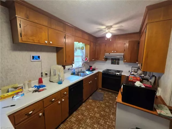 Eden, NC 27288,145 Brightwood RD