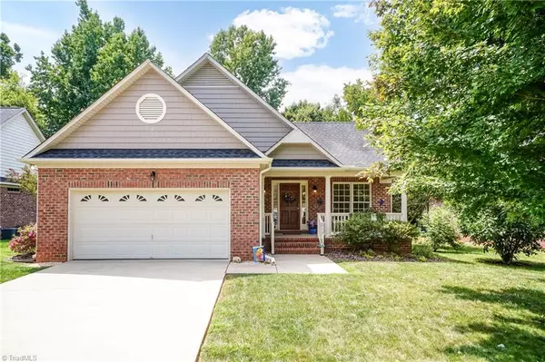 213 Beauregard LN, Mebane, NC 27302
