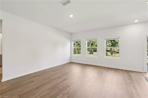 Mocksville, NC 27028,165 Murphy Meadow RD