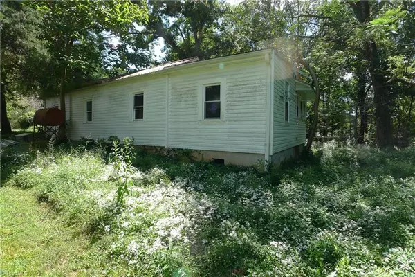 Jonesville, NC 28642,115 N Arlington AVE