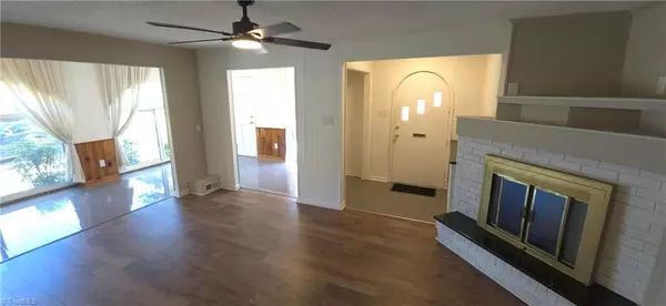 High Point, NC 27260,928 Marlboro ST