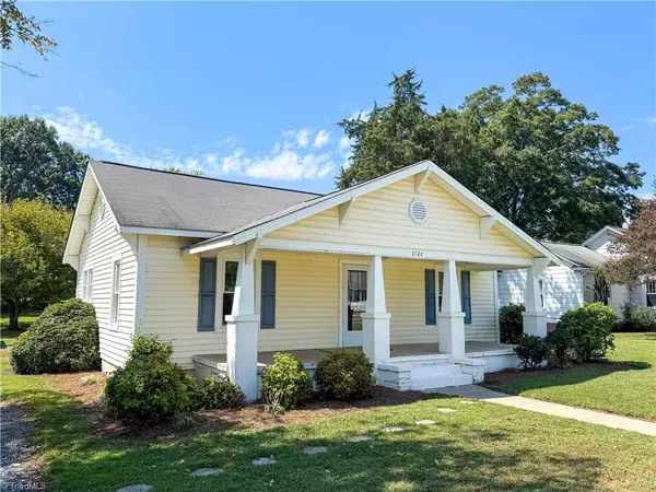 2722 Darrow RD, Walkertown, NC 27051