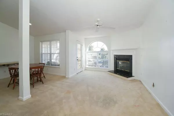 Greensboro, NC 27409,3634 Morris Farm DR #3A