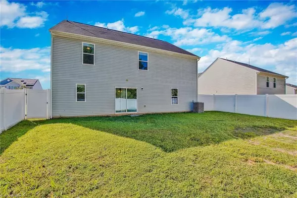 Burlington, NC 27217,219 Pillow LN