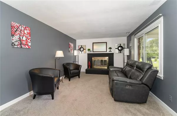 4620 Shattalon CIR, Winston-salem, NC 27106