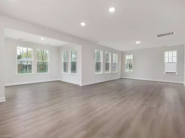 Gibsonville, NC 27249,476 Parklane DR