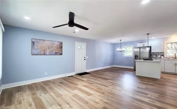 Winston-salem, NC 27105,4870 Dippen RD