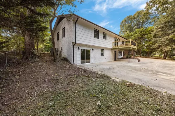 High Point, NC 27265,3304 Rolling RD