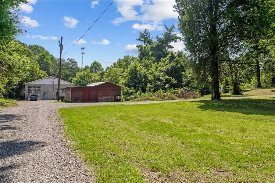 5755 Reynolda RD, Winston-salem, NC 27106