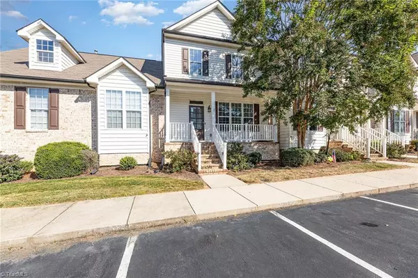 3 Viburnum LN, Greensboro, NC 27455