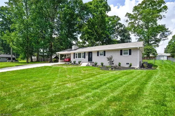 Winston-salem, NC 27107,155 Shady LN