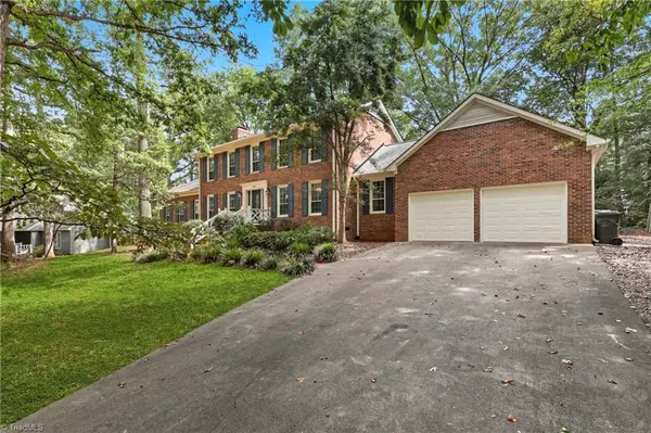 Kernersville, NC 27284,5985 Woodfield DR