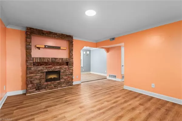 Winston-salem, NC 27127,620 Parkland CT