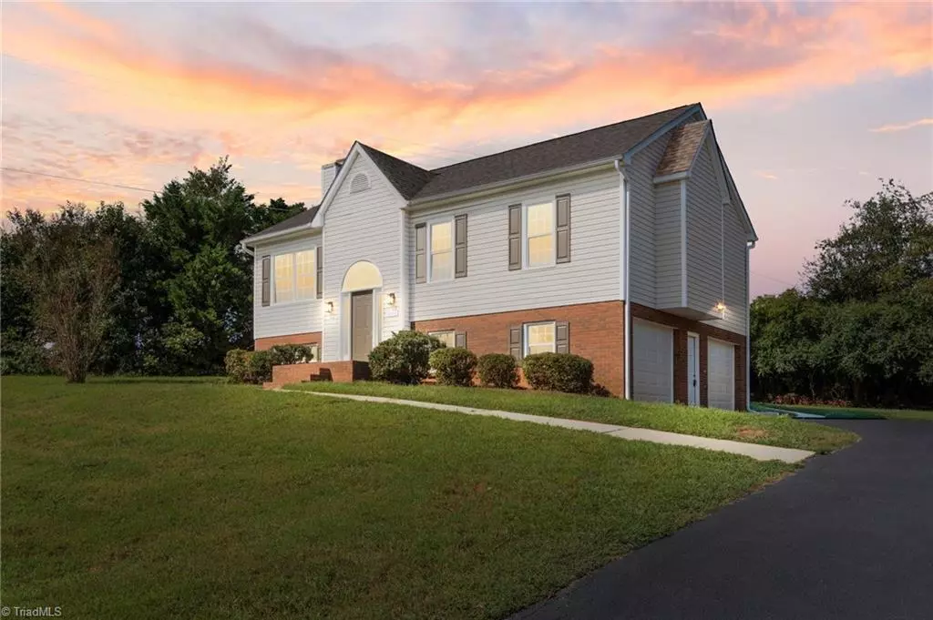 Belews Creek, NC 27009,5890 Brittans DR