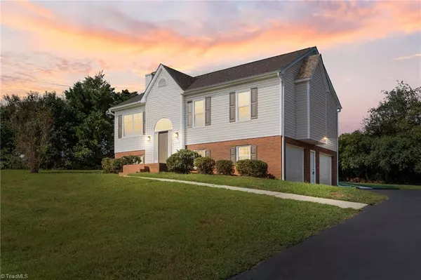 5890 Brittans DR, Belews Creek, NC 27009