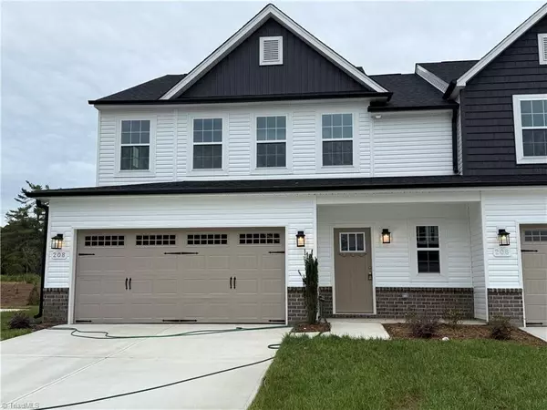 208 Oakdale Forest CT #Lot 5, Jamestown, NC 27282