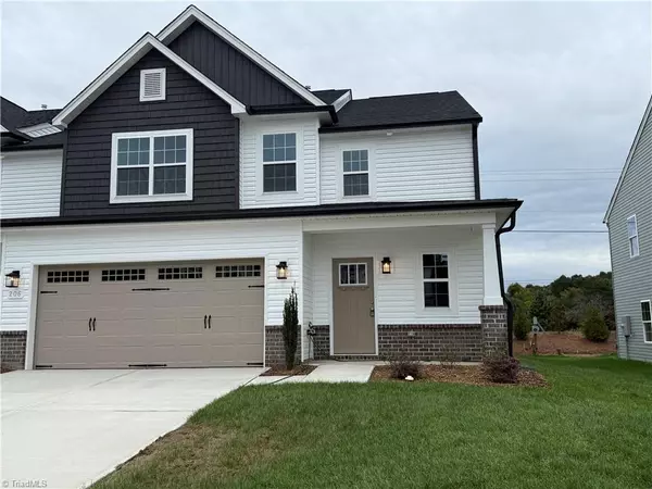 206 Oakdale Forest CT #Lot 4, Jamestown, NC 27282