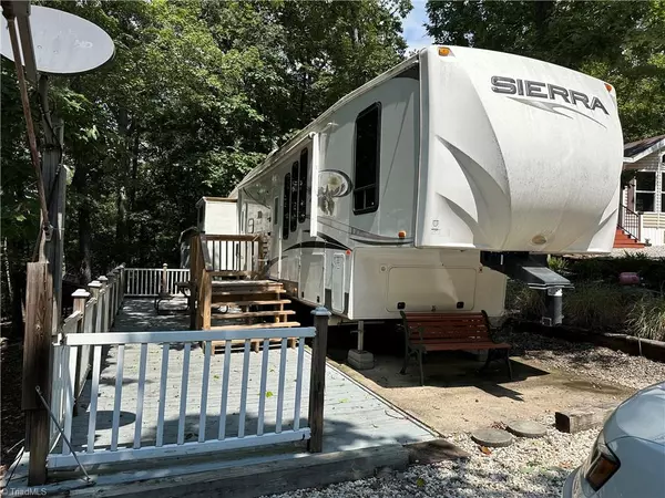 Traphill, NC 28685,600 Dogwood CIR