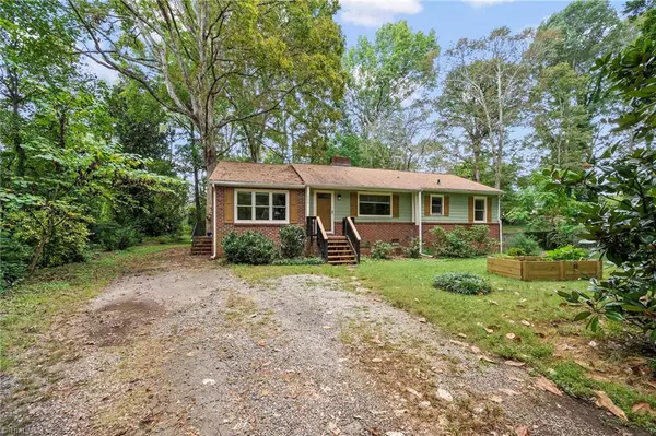 Winston-salem, NC 27106,406 Wake DR