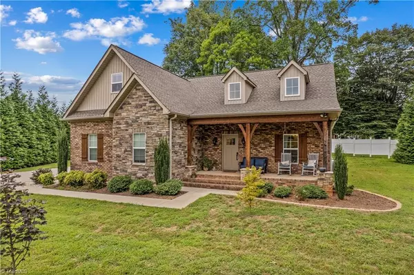 Mocksville, NC 27028,178 Nellwood CT